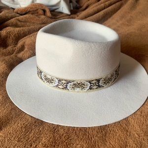 Fedora In style ✨